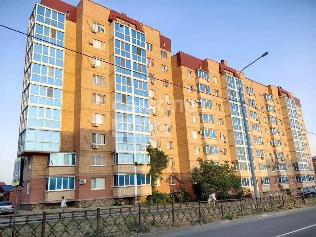 1-к кв. Калмыкия, Элиста ул. М. Эсамбаева, 9 (42.0 м) - Фото 0