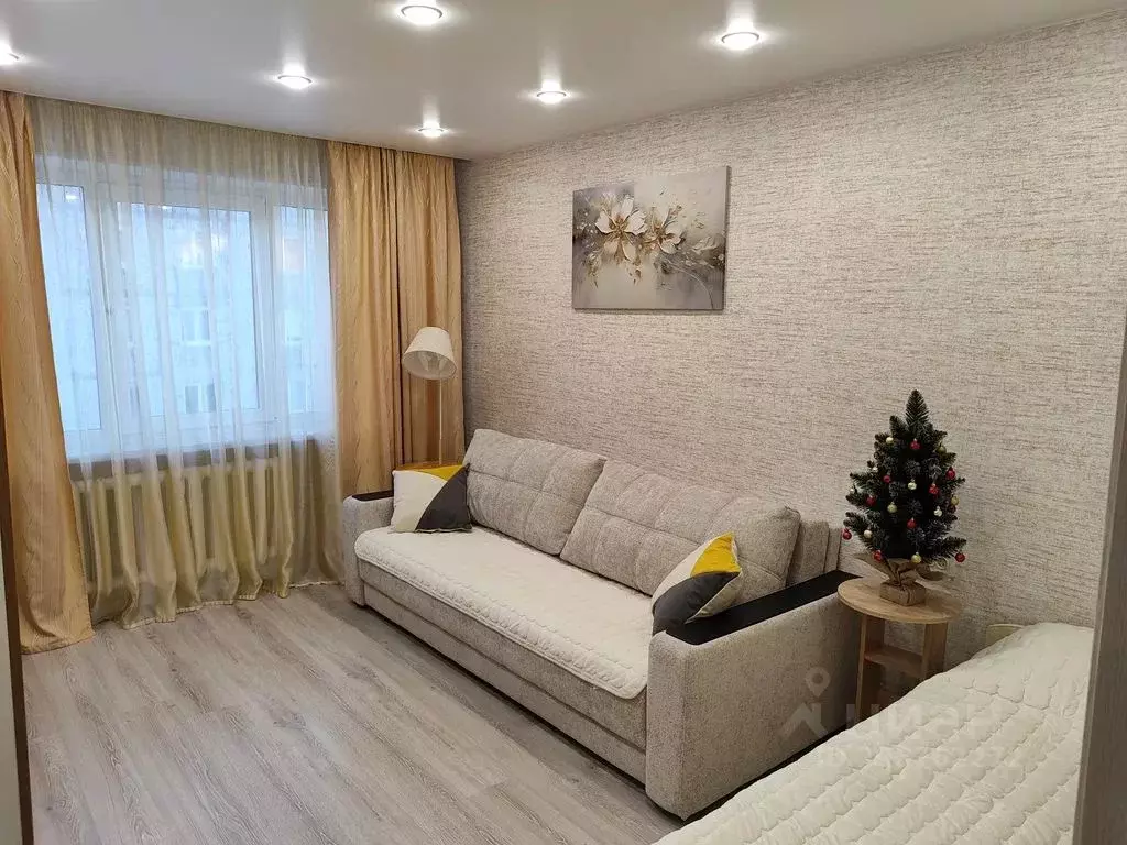 2-к кв. Мурманская область, Кировск Ленинградская ул., 14 (43.0 м) - Фото 0