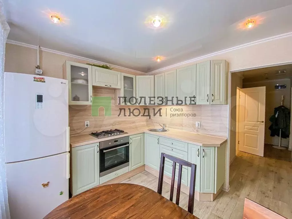 1-к. квартира, 45 м, 1/9 эт. - Фото 0