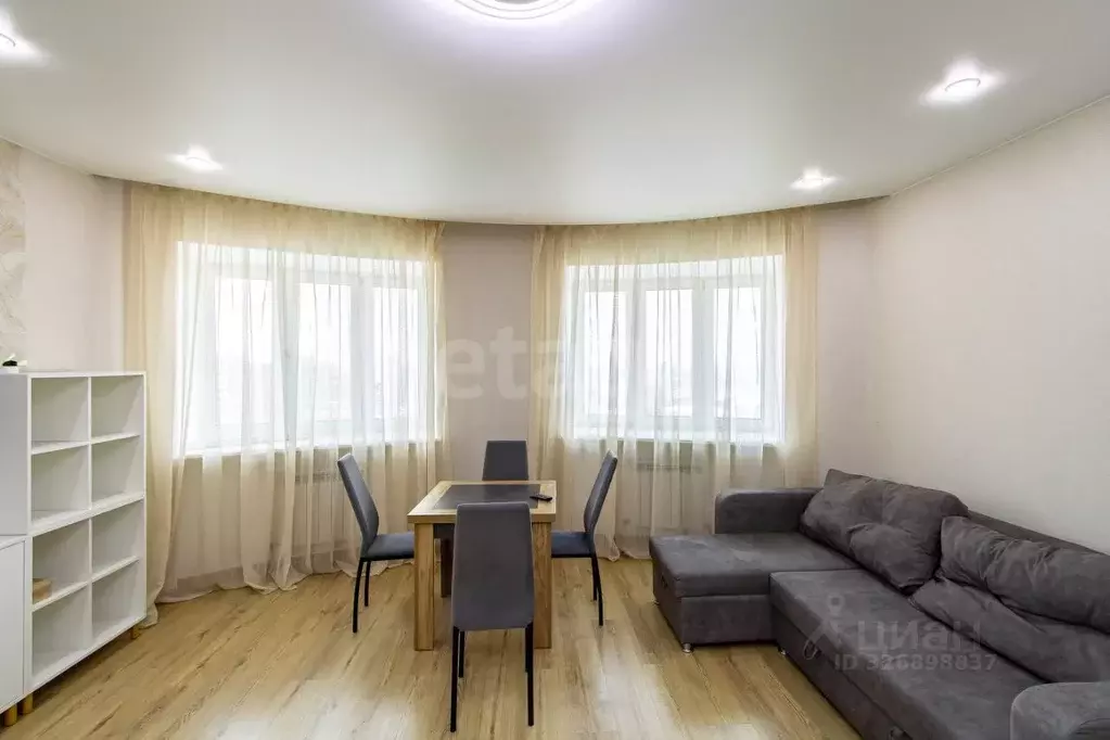 1-к кв. Тюменская область, Тюмень ул. Циолковского, 20А (51.0 м) - Фото 2