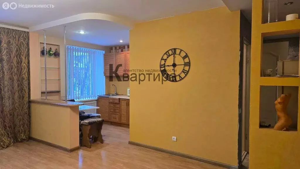 2-комнатная квартира: Смоленск, улица Урицкого, 8 (43.7 м) - Фото 2