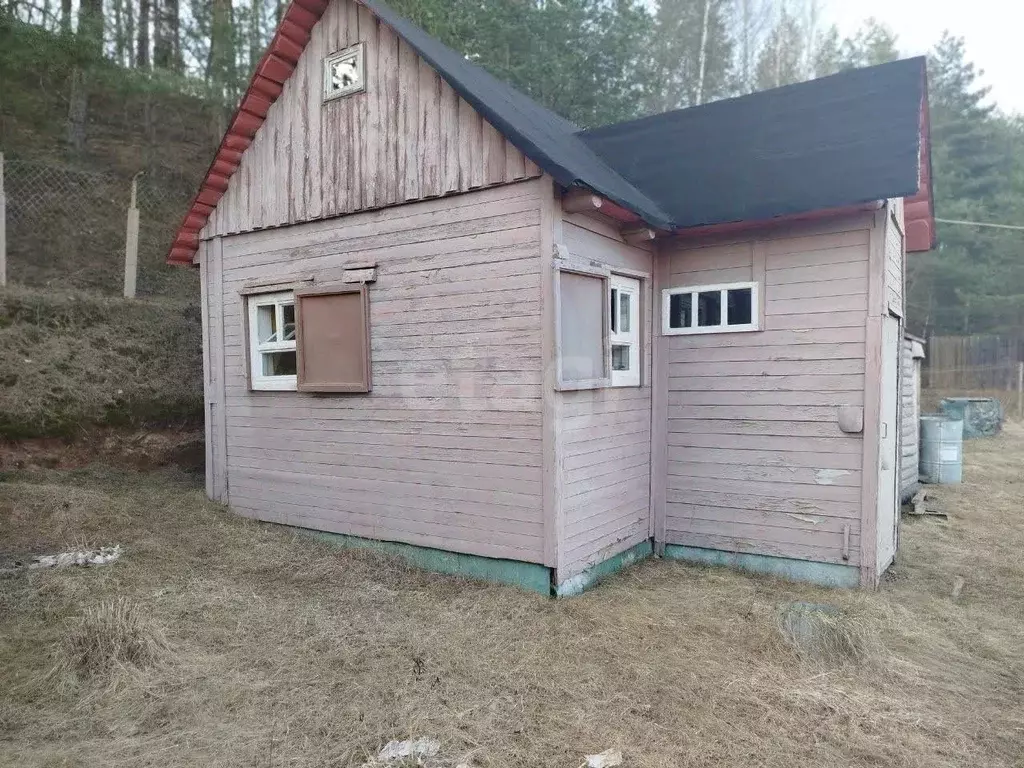 Дом в Ленинградская область, Киришский район, Будогощь пгт 5 (25 м) - Фото 1