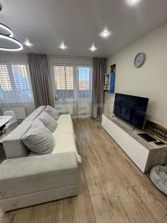 3-к кв. Бурятия, Улан-Удэ ул. Алдара Цыденжапова, 2 (71.6 м) - Фото 1