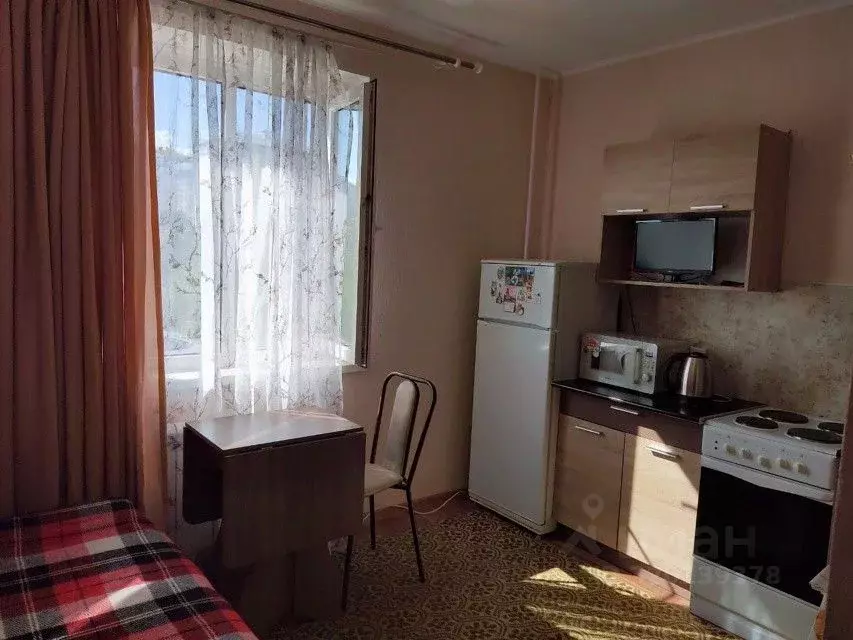 1-к кв. Курская область, Курск просп. Вячеслава Клыкова, 83 (36.0 м) - Фото 0