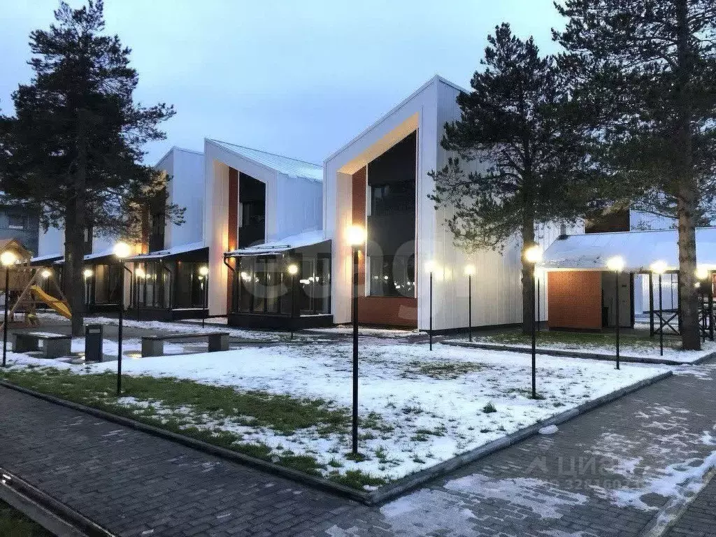 Дом в Ямало-Ненецкий АО, Ноябрьск УЦ мкр,  (209 м) - Фото 1