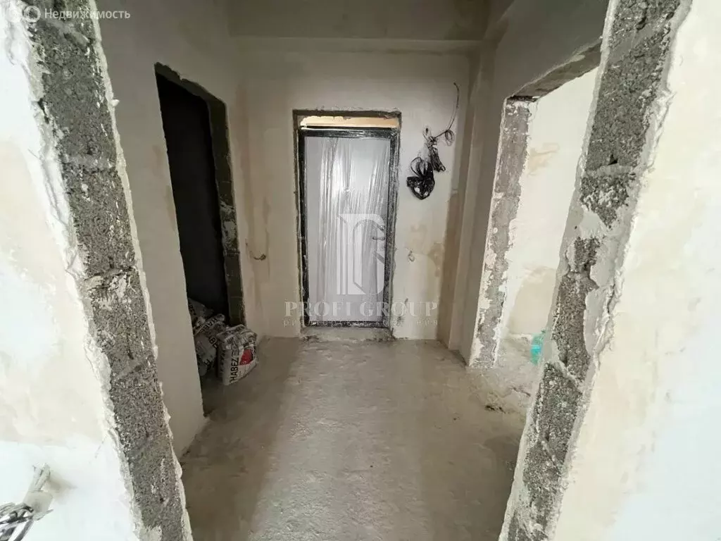 1-комнатная квартира: Махачкала, улица Хаджи Булача, 31 (62 м) - Фото 1