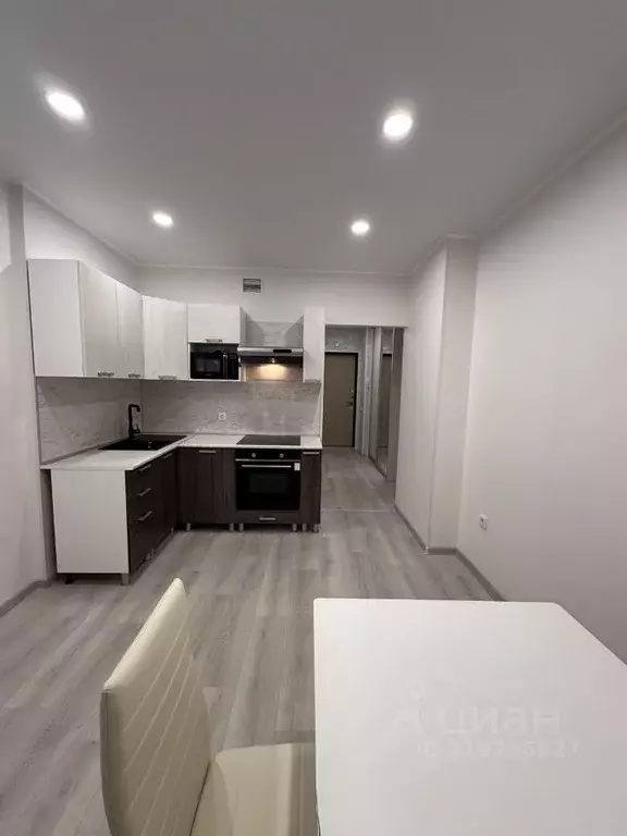1-к кв. Татарстан, Казань ул. Рауиса Гареева, 113 (41.6 м) - Фото 1