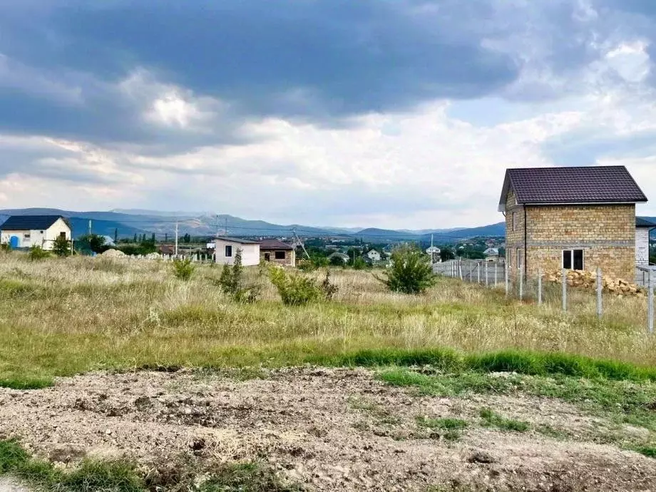 Участок в Крым, Симферопольский район, с. Доброе ул. 40 лет Победы, 3 ... - Фото 0