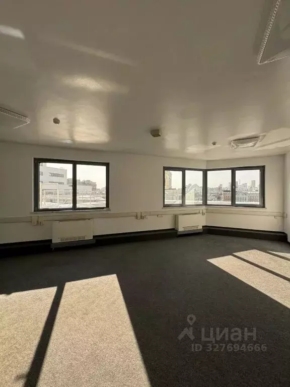 Офис в Свердловская область, Екатеринбург ул. Куйбышева, 44 (37 м) - Фото 1