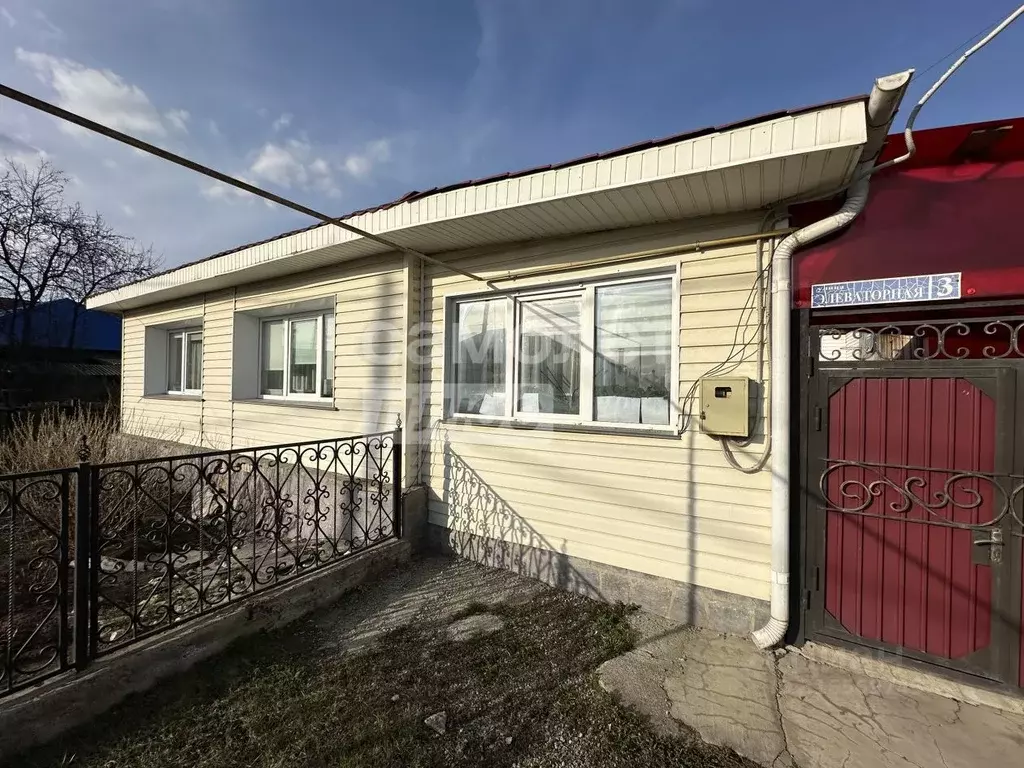 Дом в Челябинская область, с. Аргаяш ул. Элеваторная, 3 (86 м) - Фото 1