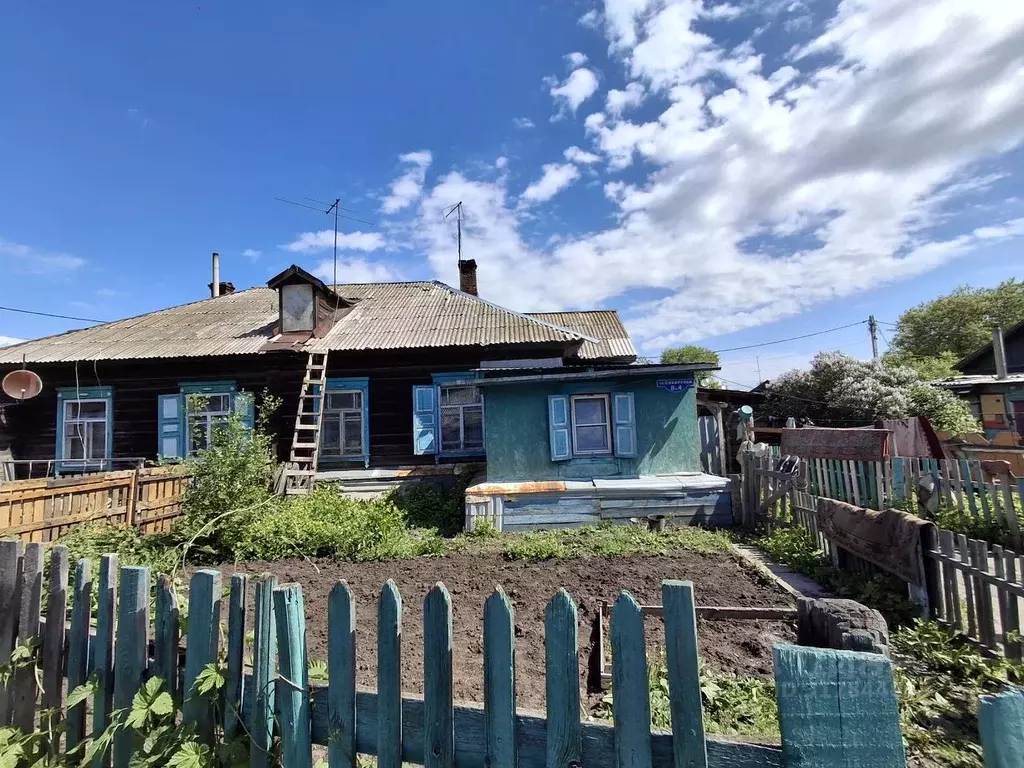 2-к кв. Омская область, Омск Сибирская ул., 8 (42.0 м) - Фото 0