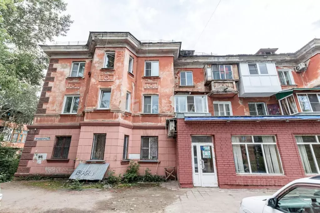 Торговая площадь в Алтайский край, Барнаул ул. Профинтерна, 8А (168 м) - Фото 1
