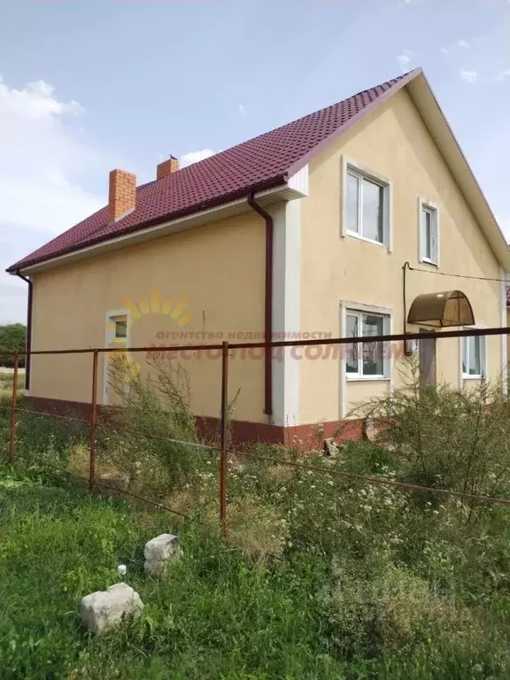 Дом в Краснодарский край, Ейский район, Александровское с/пос, с. ... - Фото 1