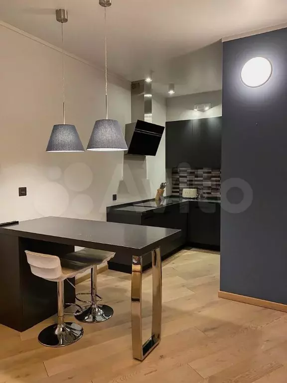 2-к. квартира, 60 м, 2/16 эт. - Фото 1