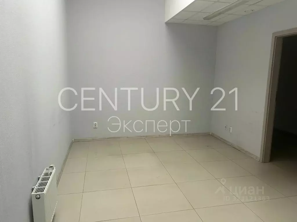 Офис в Калининградская область, Калининград ул. Дзержинского, 57Б (18 ... - Фото 1