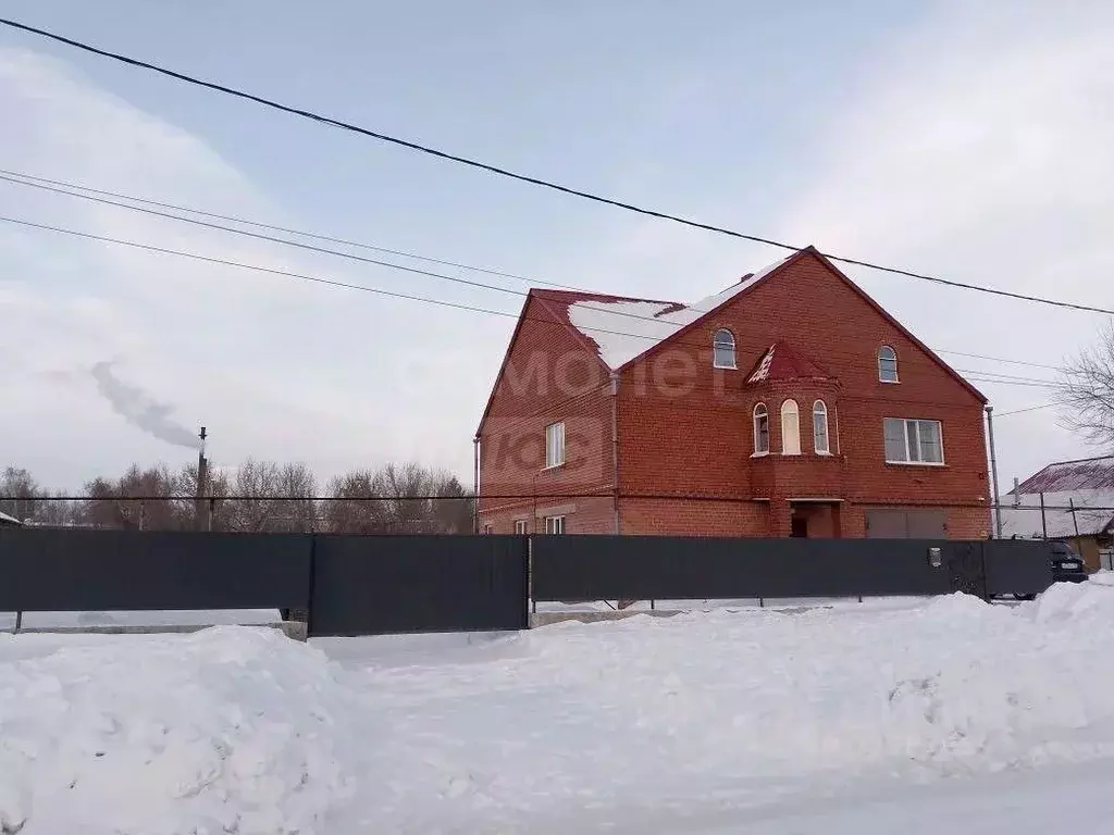 Дом в Оренбургская область, Кувандык Пригородная ул., 36 (257 м) - Фото 1