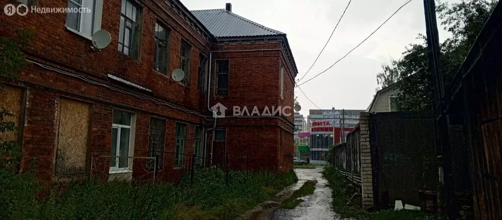 1к в 9-комнатной квартире (17.5 м) - Фото 2