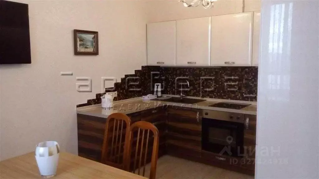 2-к кв. Красноярский край, Красноярск ул. Республики, 47 (65.0 м) - Фото 1