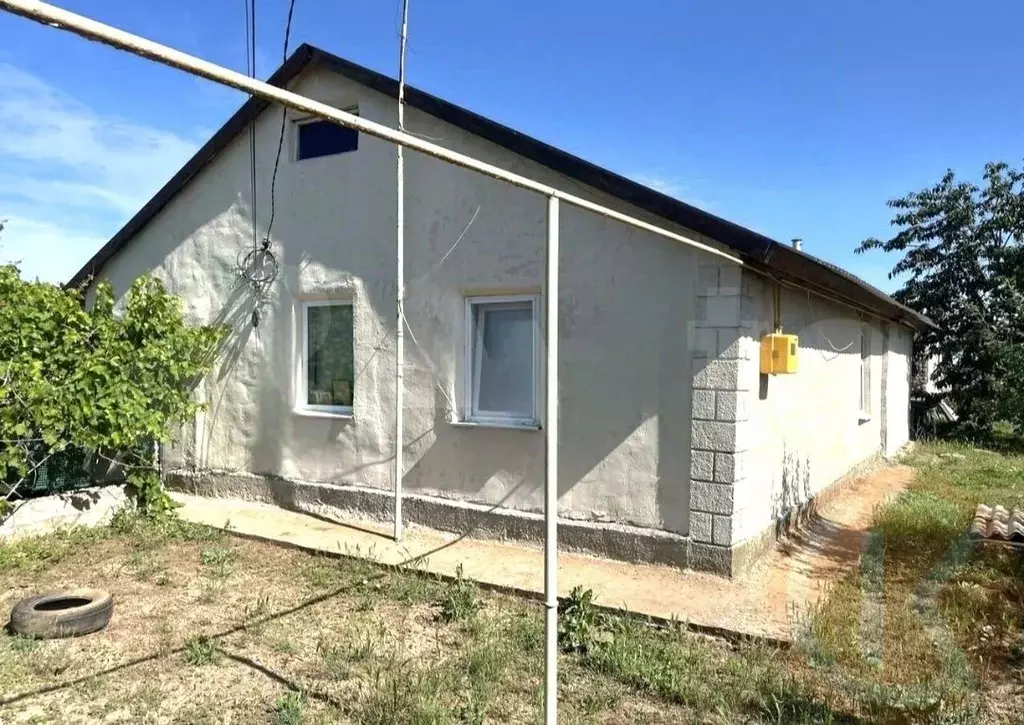 Дом в Крым, Сакский район, с. Воробьево ул. Нижняя, 3 (80 м) - Фото 1