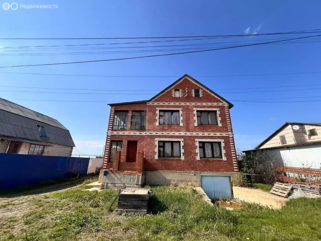 Дом в посёлок Увельский, улица Ильина (280.8 м) - Фото 0