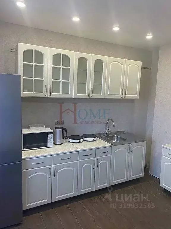 2-к кв. Новосибирская область, Новосибирск ул. Кирова, 242 (52.0 м) - Фото 0