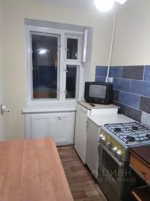 1-к кв. Коми, Сыктывкар просп. Бумажников, 5 (34.2 м) - Фото 0