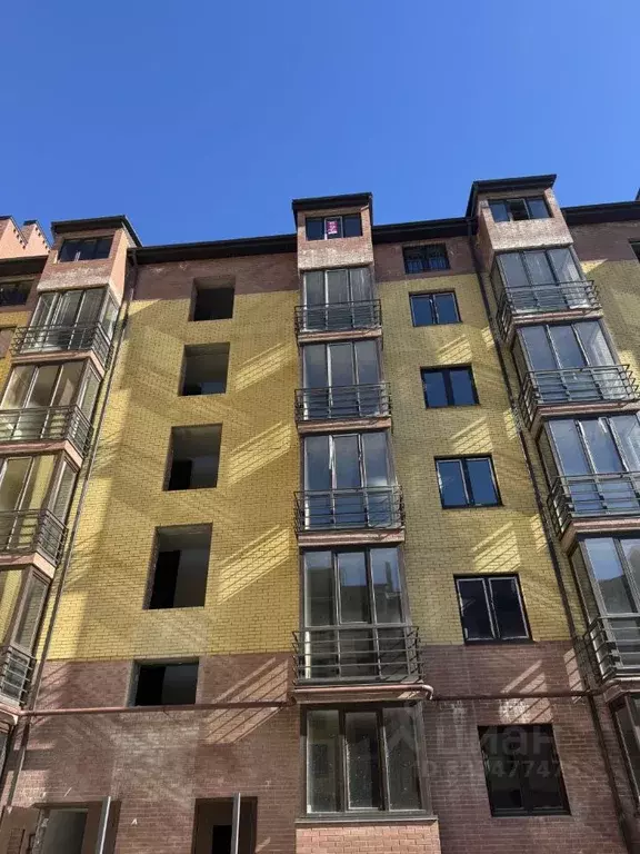 2-к кв. Северная Осетия, Владикавказ ул. Билара Кабалоева, 20А (64.0 ... - Фото 1