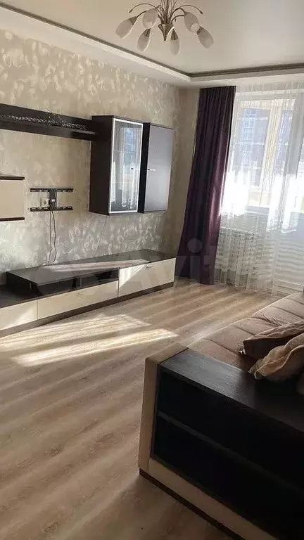 2-к. квартира, 60 м, 3/7 эт. - Фото 1