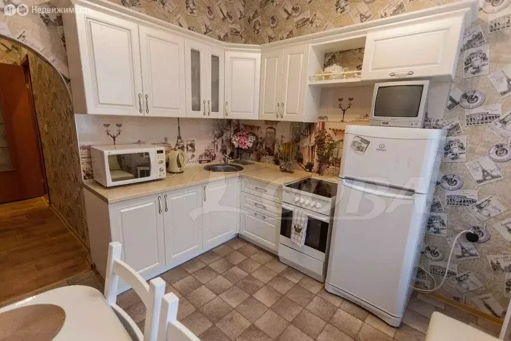 1-комнатная квартира: Тюмень, улица Ленина, 69А (42 м) - Фото 2