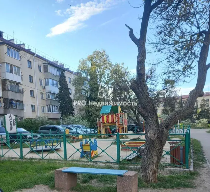 2-к кв. Севастополь ул. Репина, 10 (40.0 м) - Фото 1