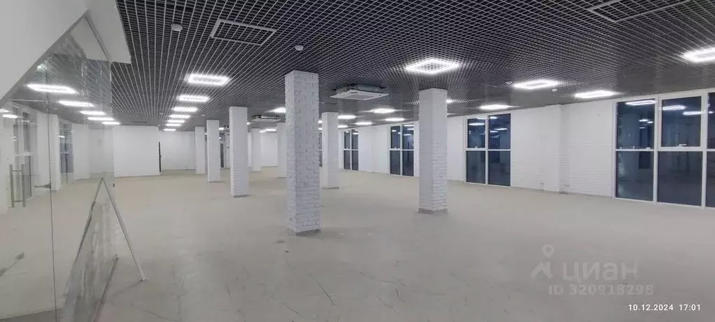 Торговая площадь в Крым, Симферополь ул. Астраханская, 41 (372 м) - Фото 0