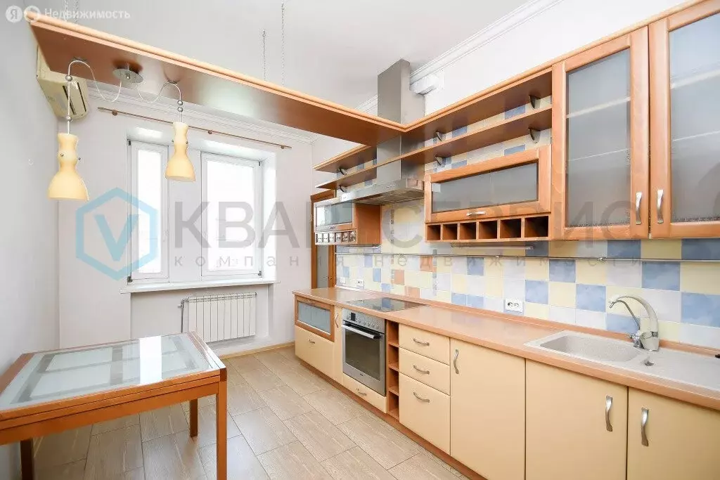 4-комнатная квартира: Омск, улица Маршала Жукова, 101 (116 м) - Фото 1