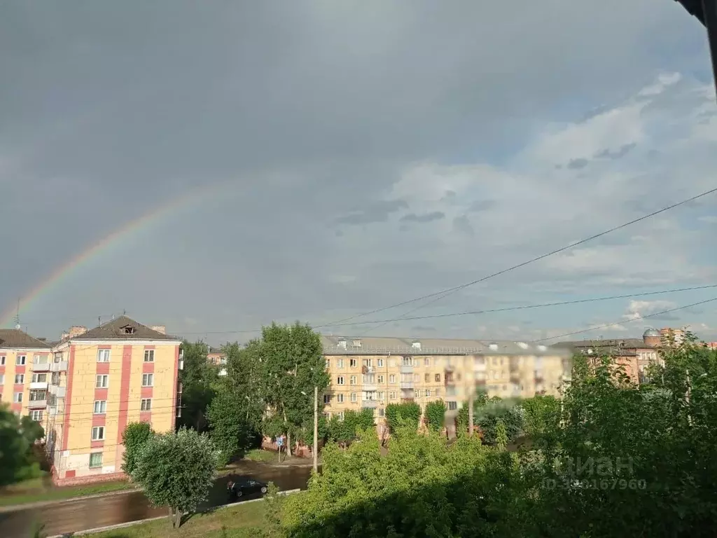 3-к кв. Красноярский край, Красноярск ул. Корнетова, 2 (56.5 м) - Фото 0