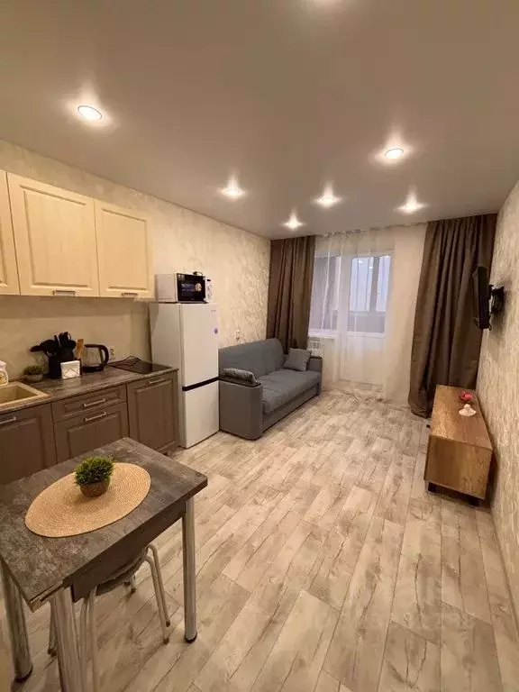 Студия Кировская область, Кирово-Чепецк просп. Россия, 28к1 (19.0 м) - Фото 1