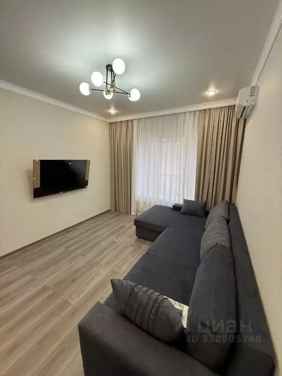 2-к кв. Северная Осетия, Владикавказ ул. Алихана Гагкаева, 19/2 (74.0 ... - Фото 1