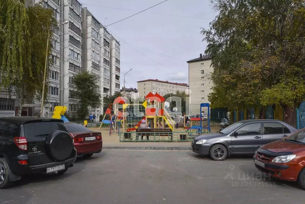 2-к кв. Тюменская область, Тюмень ул. Федюнинского, 13 (48.0 м) - Фото 1