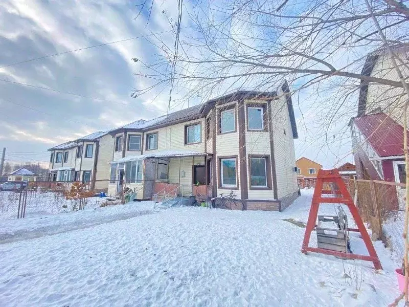 Таунхаус в Хабаровский край, Хабаровский район, Тополевское с/пос, с. ... - Фото 1