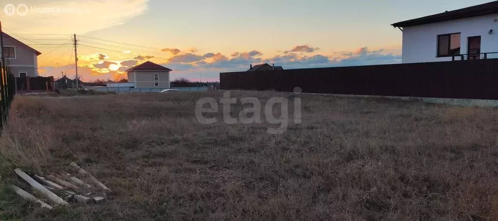 Участок в село Угловое, улица Победы (8 м) - Фото 0