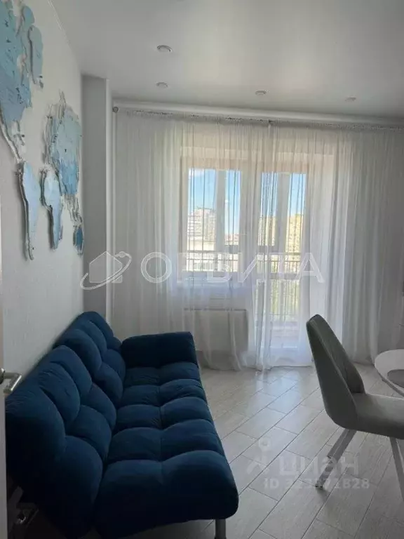 1-к кв. Тюменская область, Тюмень ул. 50 лет Октября, 4 (57.5 м) - Фото 2