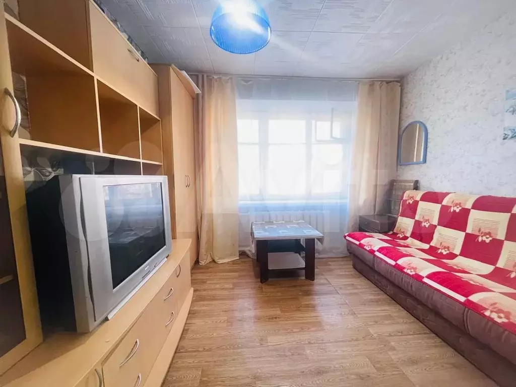 Комната 13,8 м в 9-к., 3/5 эт. - Фото 1