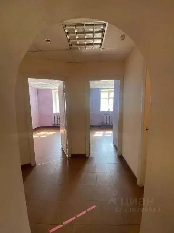 Помещение свободного назначения в Удмуртия, Сарапул пос. Южный, ул. ... - Фото 1