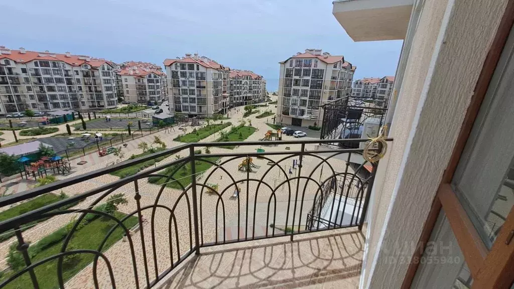 1-к кв. Краснодарский край, Геленджик Крымская ул., 22к12 (49.4 м) - Фото 0