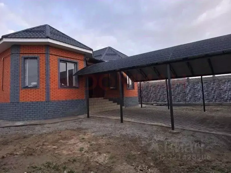 Дом в Ростовская область, Ростов-на-Дону Зрелищная ул. (102 м) - Фото 1