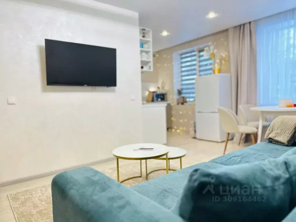 2-к кв. Карелия, Сортавала ул. Мира, 8 (50.0 м) - Фото 1