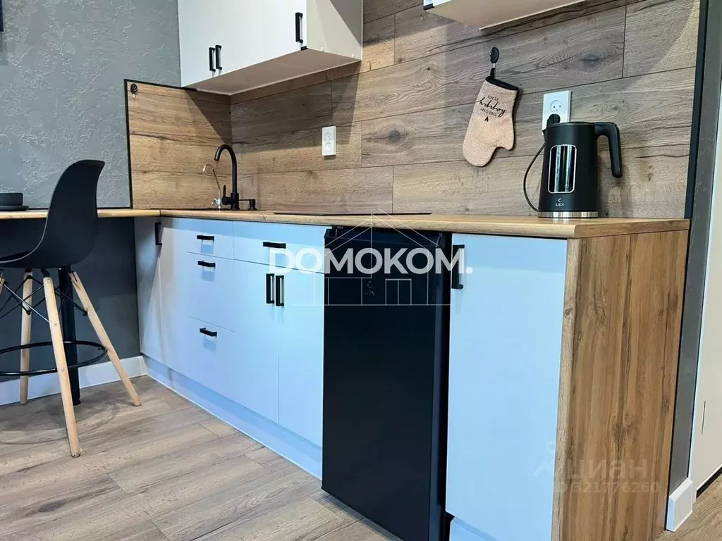 Комната Свердловская область, Екатеринбург ул. Лодыгина, 15 (20.0 м) - Фото 2