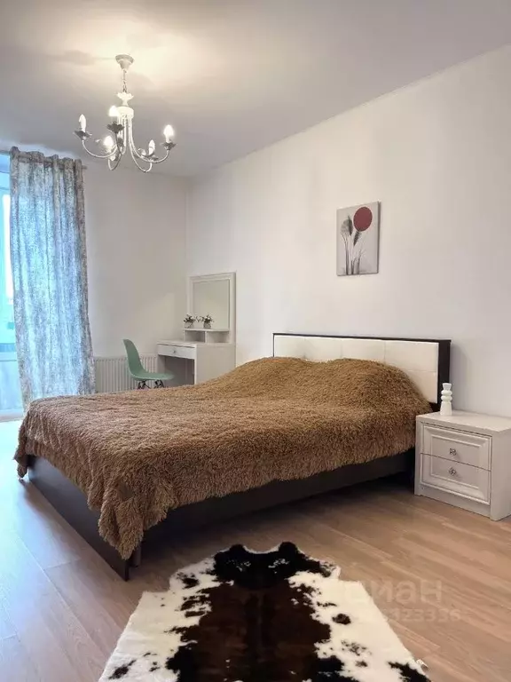 3-к кв. Свердловская область, Екатеринбург ул. Дорожная, 18 (81.5 м) - Фото 2