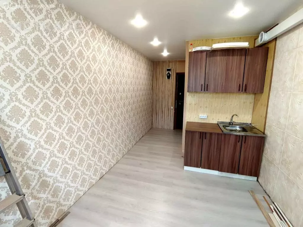 1к в -комнатной квартире (14.4 м) - Фото 0