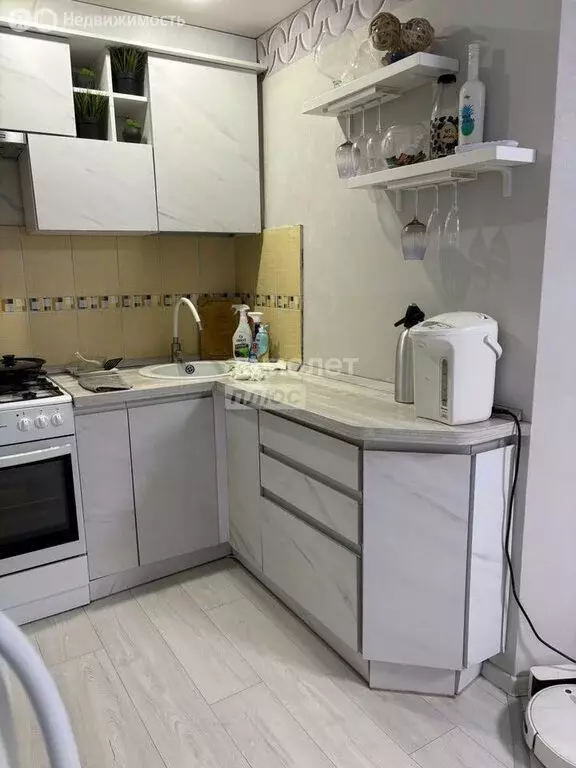 Квартира-студия: Миасс, переулок Физкультурников, 12 (54.8 м) - Фото 2