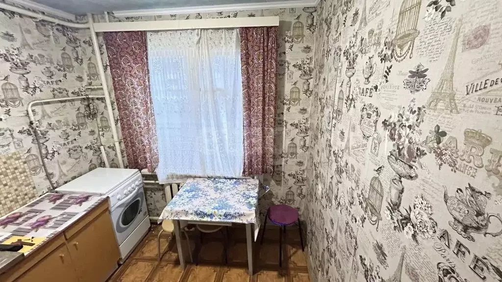 2-к кв. Псковская область, Печоры Заводская ул., 2б (42.1 м) - Фото 1