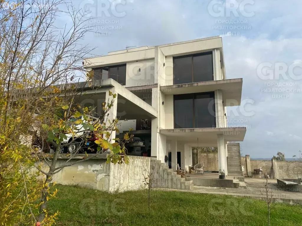 Дом в Сочи, улица Тимирязева (295.7 м) - Фото 1